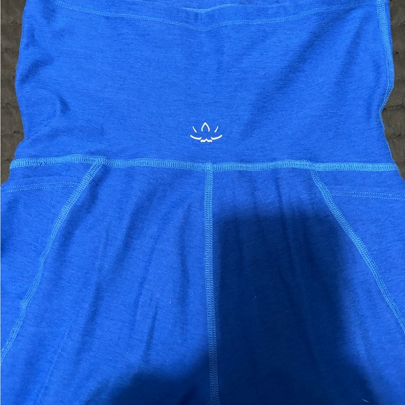 Beyond Yoga Maternity Leggings - Picture 3 of 3